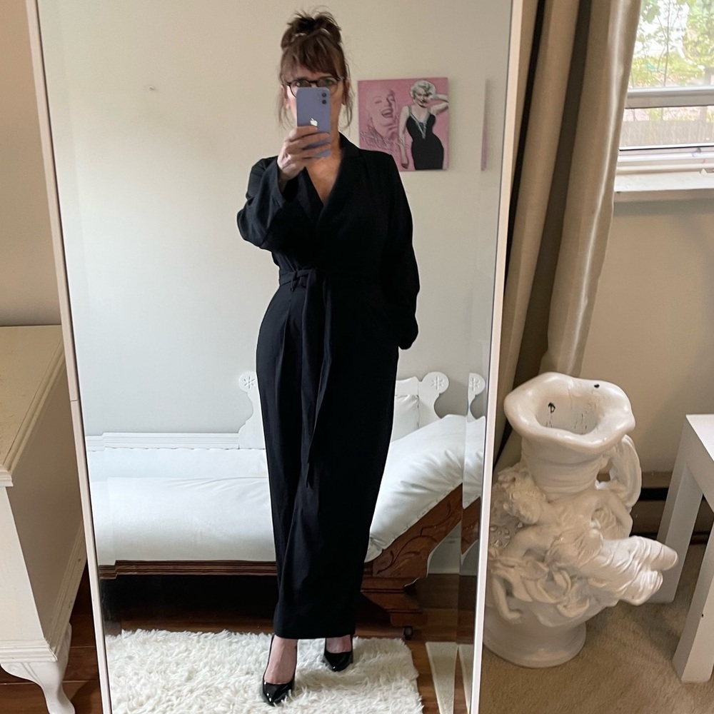 BLACK LONG SLEEVE JUMPSUIT ZIPPER BUTTON WIDE LEG POCKETS STRETCH WAIST TIE BELT